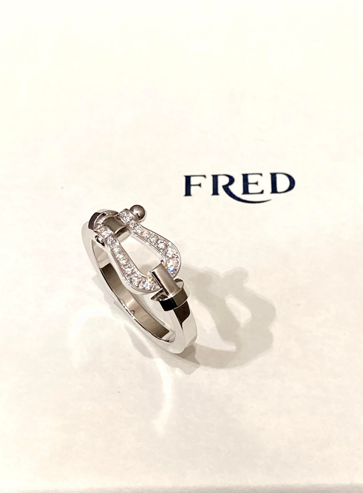 FRED ✨행운을 빕니다➕착용: 포스 10 말굽 버클 다이아몬드 반지!
