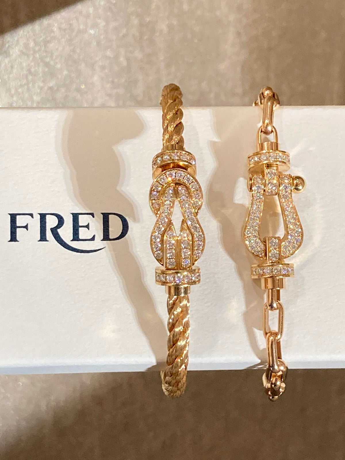 FRED 0가지 선물🎁｜중요하고 행복한 순간을 기록하세요