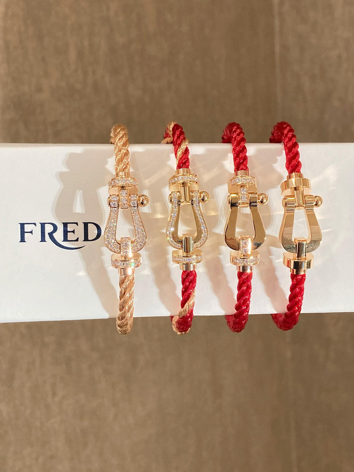 FRED ✨새해선물🎁천장빨간줄팔찌! 프레드 팔찌
