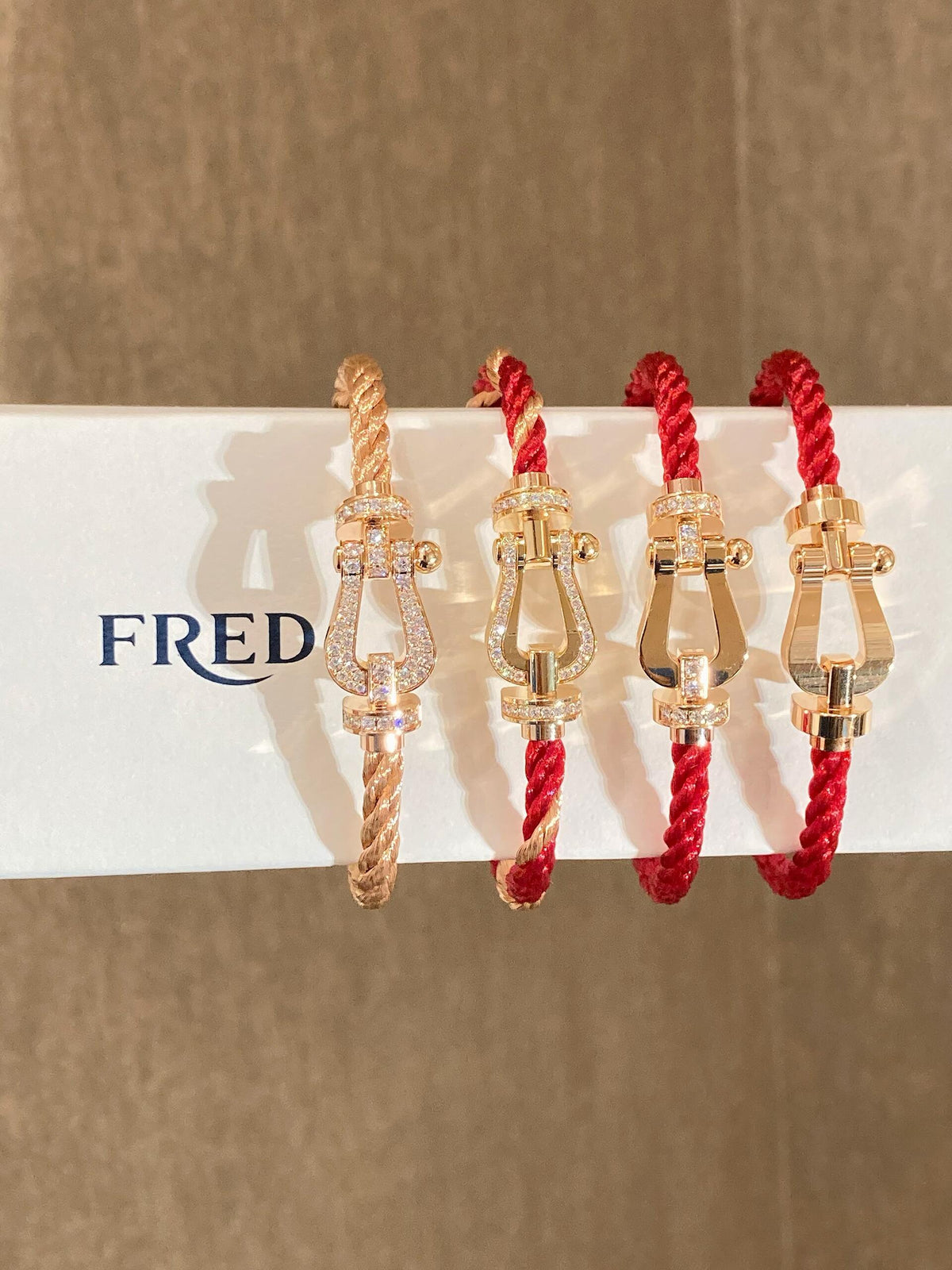 FRED ✨새해선물🎁천장빨간줄팔찌! 프레드 팔찌