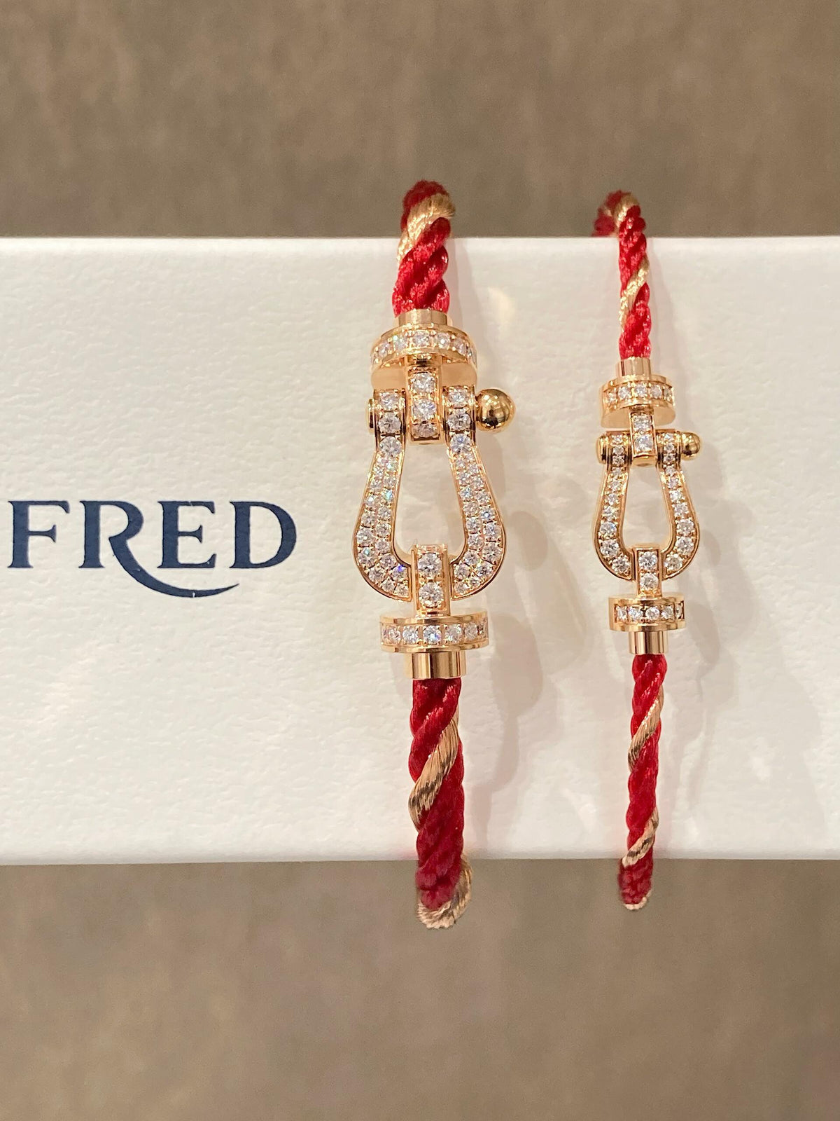 FRED ✨새해 붉은 줄 천장, 2026년 필수품! FRED페이든