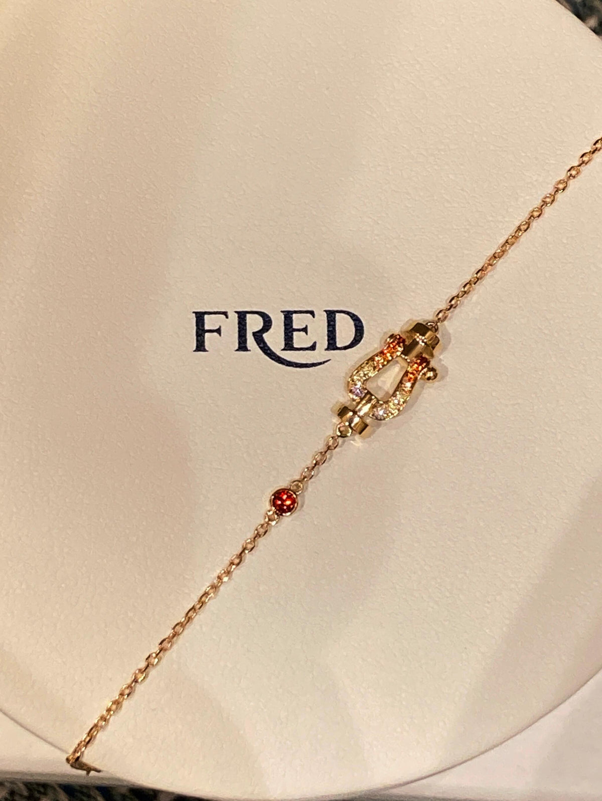 FRED ✨가장 사랑하는 사람을 위한 특별한 선물! 프레드✖️RG