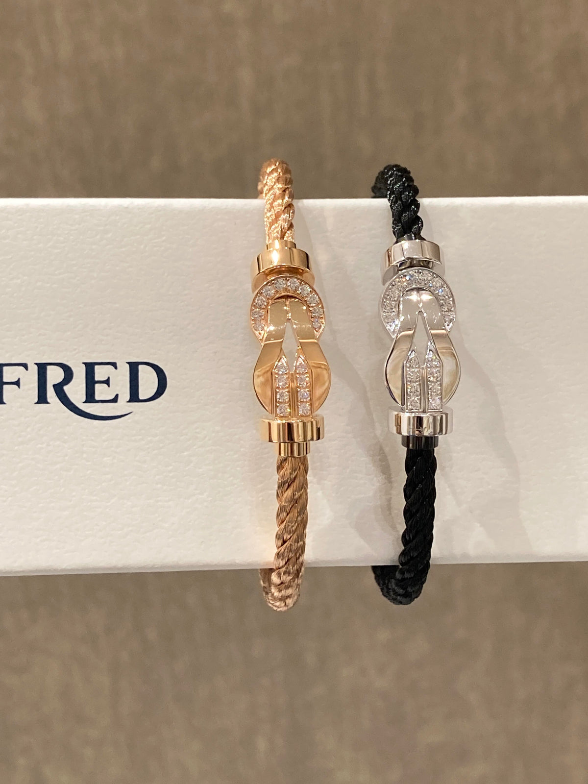 FRED ✨모든 순간이 무한한 가능성으로 가득 차길✨"8인치 행운팔찌"