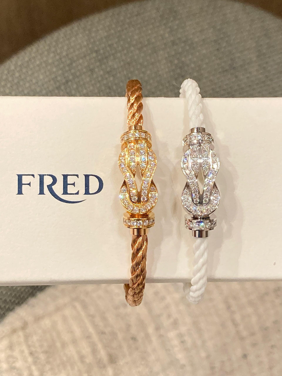 FRED 반짝반짝 빛나네요✨눈을 뗄 수가 없어요! 프레드 팔찌