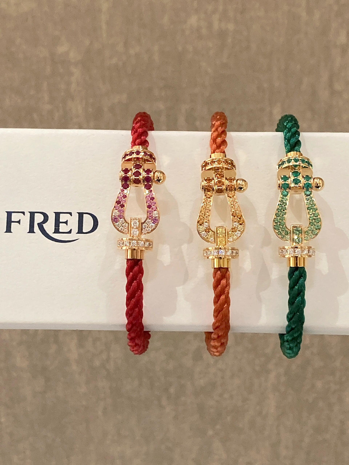 FRED 올해 컬러풀한 로프팔찌 너무 맘에 들어요🥰FRED