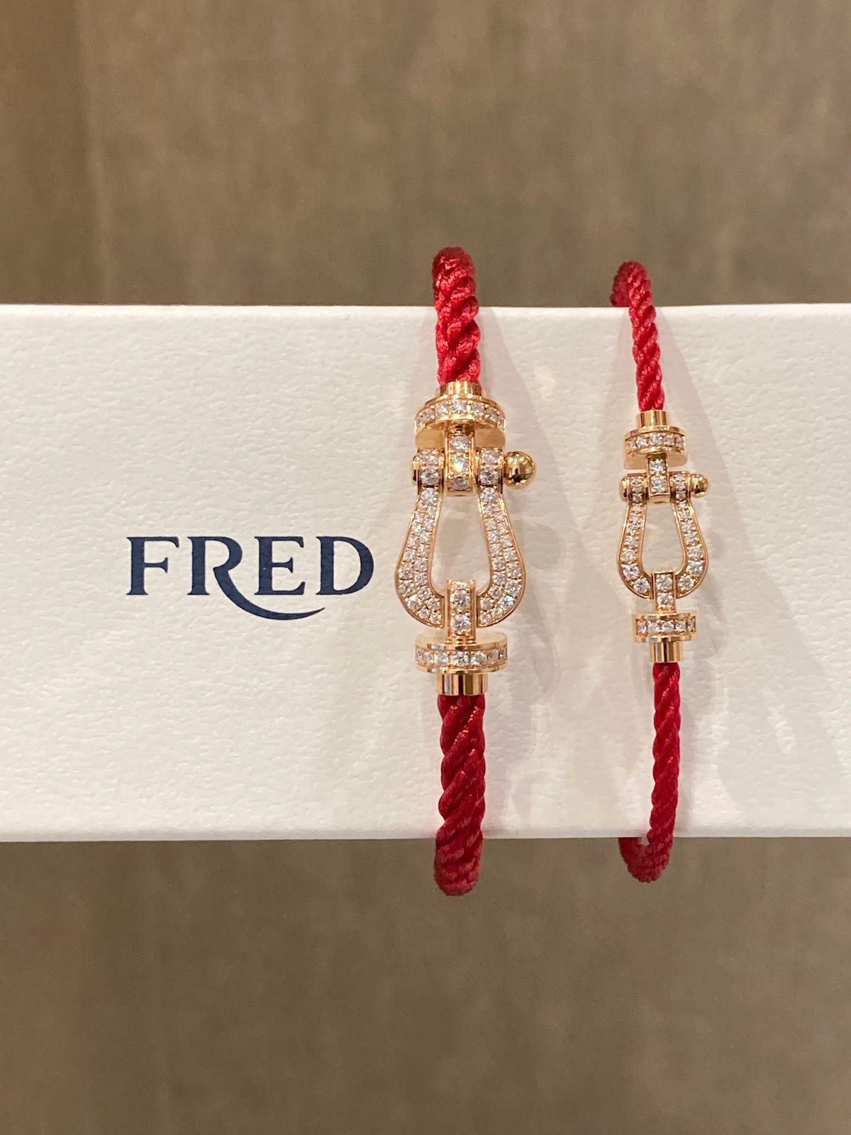 FRED 내 여자친구가 평생 간직할 선물을 받았습니다🎁페이든 레드 로프 q