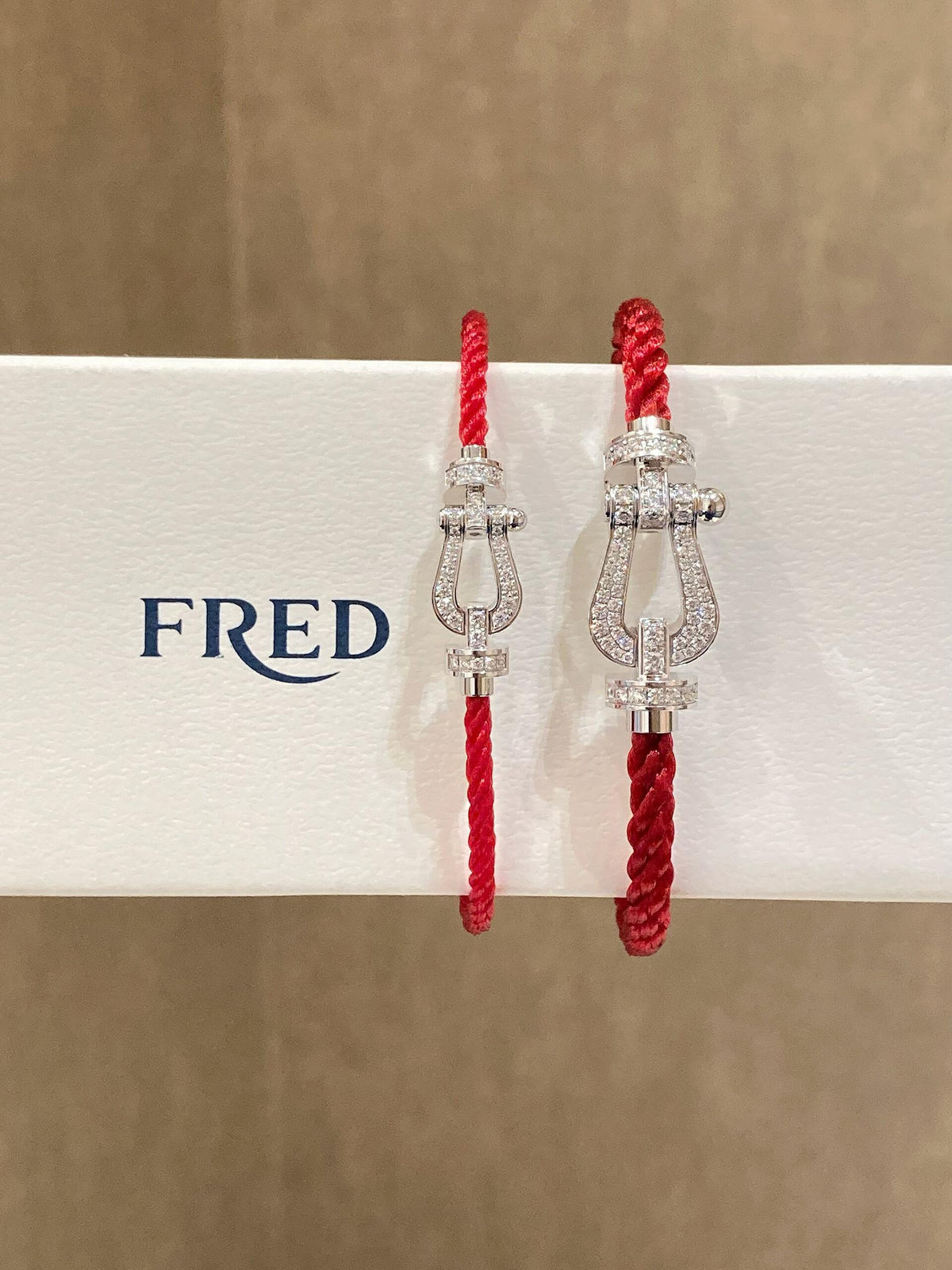 FRED 정말 상쾌하고 깨끗한 느낌이에요! 상쾌해요! 프레드 팔찌