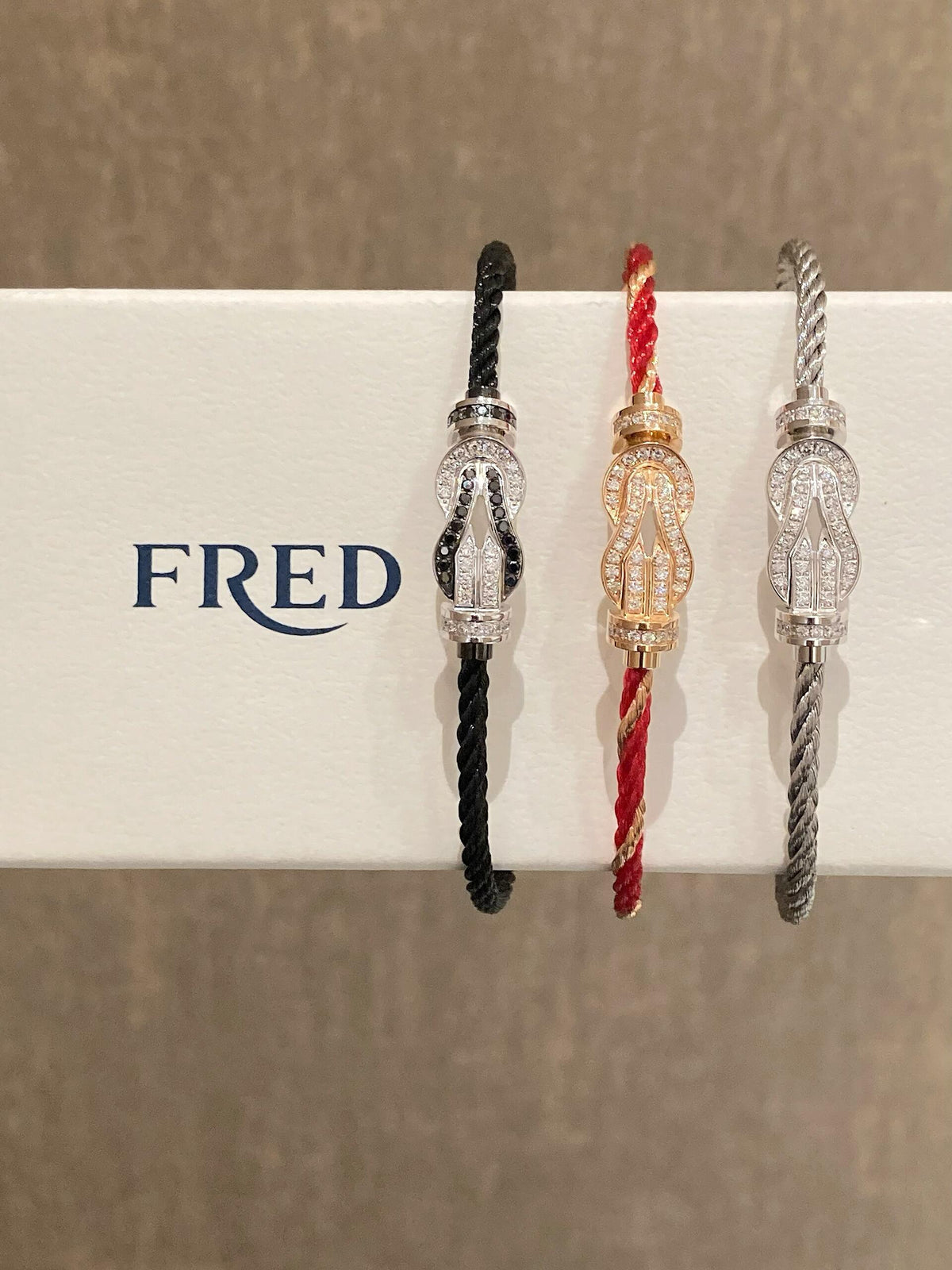 FRED 당신의 무한한 행운을 지켜주세요! FRED "8" 팔찌