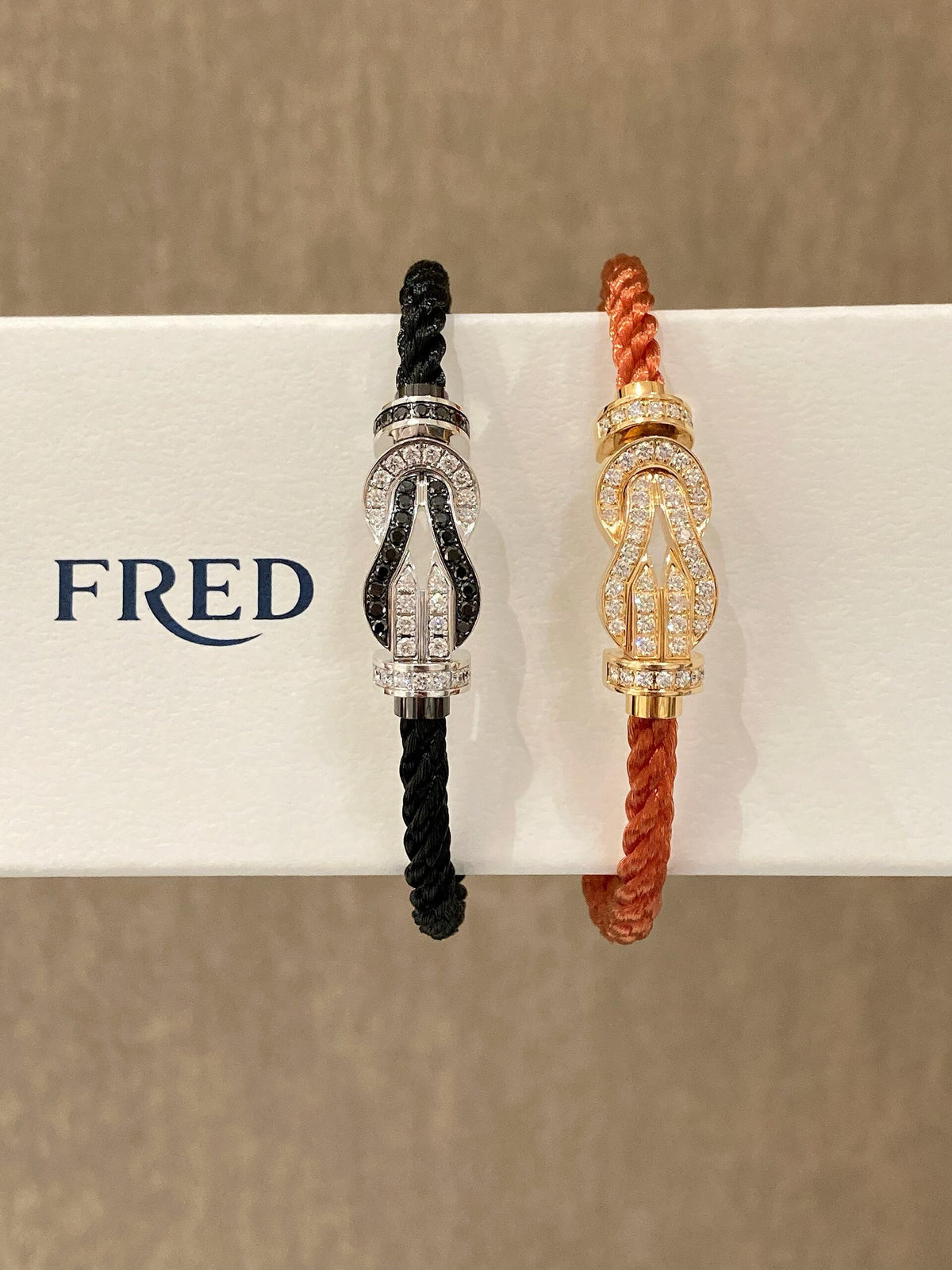 FRED 도와주세요🆘너무 반짝반짝해요✨누가 싫어하겠어요! ! ! FRED 8자리 브레이슬릿