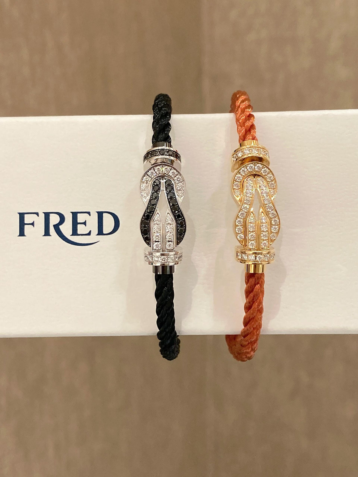 FRED 도와주세요🆘너무 반짝반짝해요✨누가 싫어하겠어요! ! ! FRED 8자리 브레이슬릿