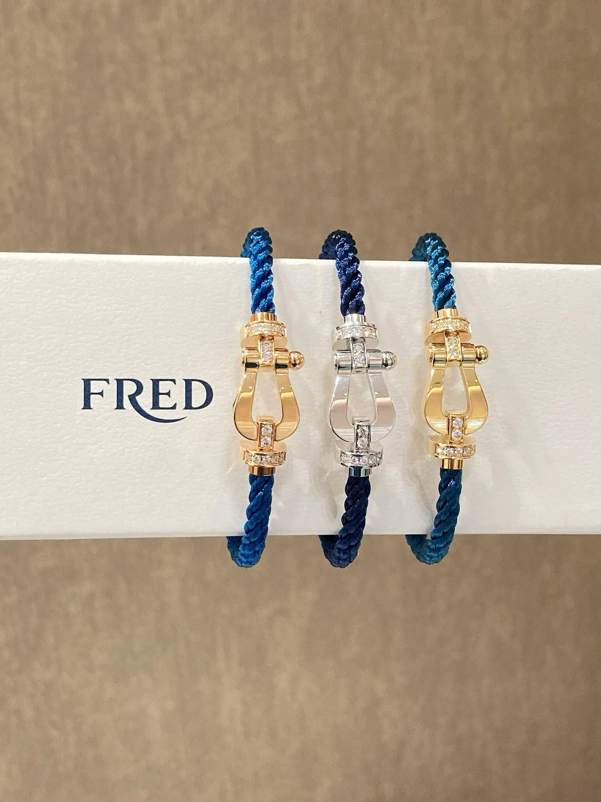 FRED 보면 볼수록 좋아요! 당신은 어떤 파란색을 좋아하나요? ｜프레드