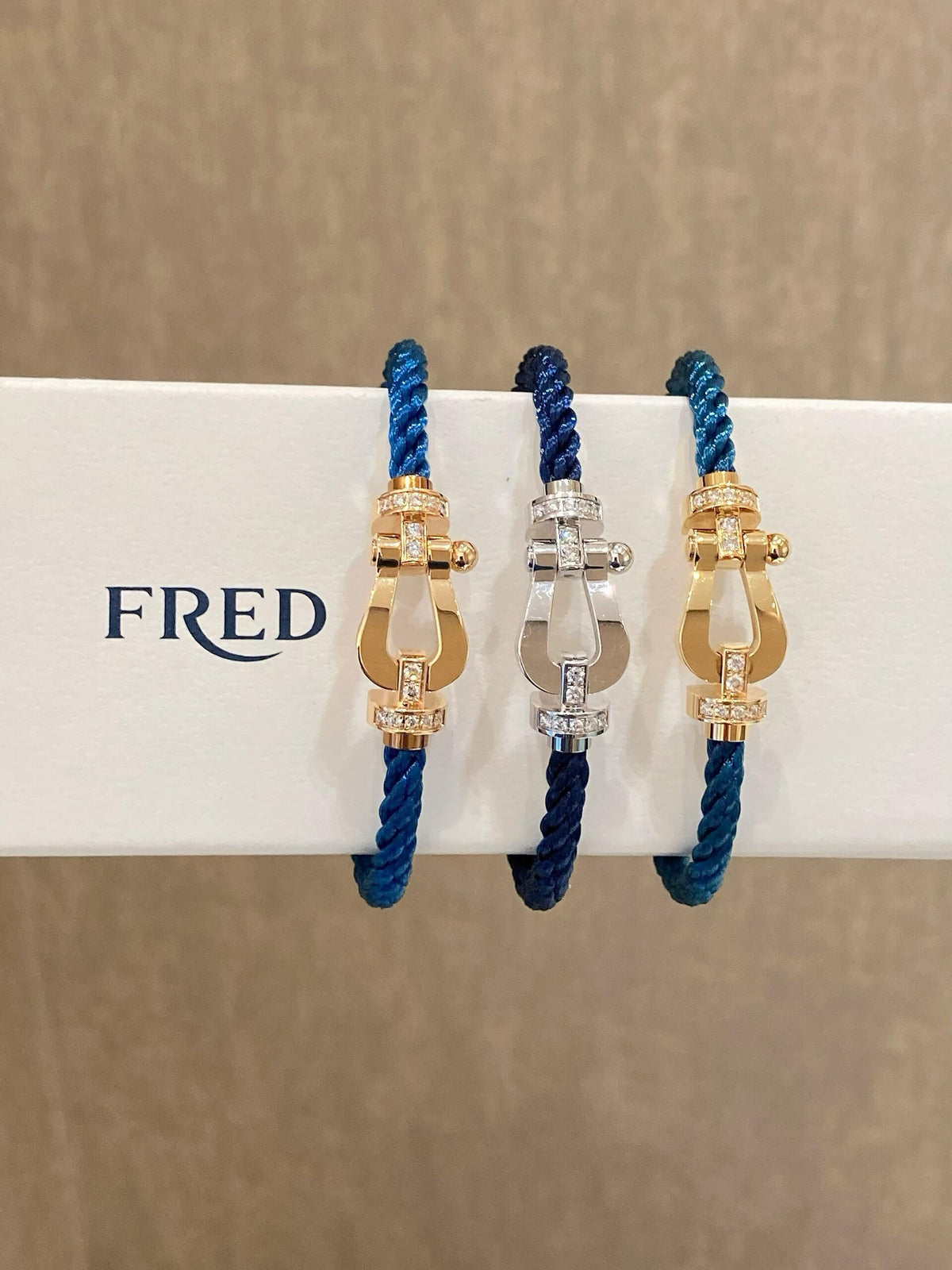 FRED 보면 볼수록 좋아요! 당신은 어떤 파란색을 좋아하나요? ｜프레드