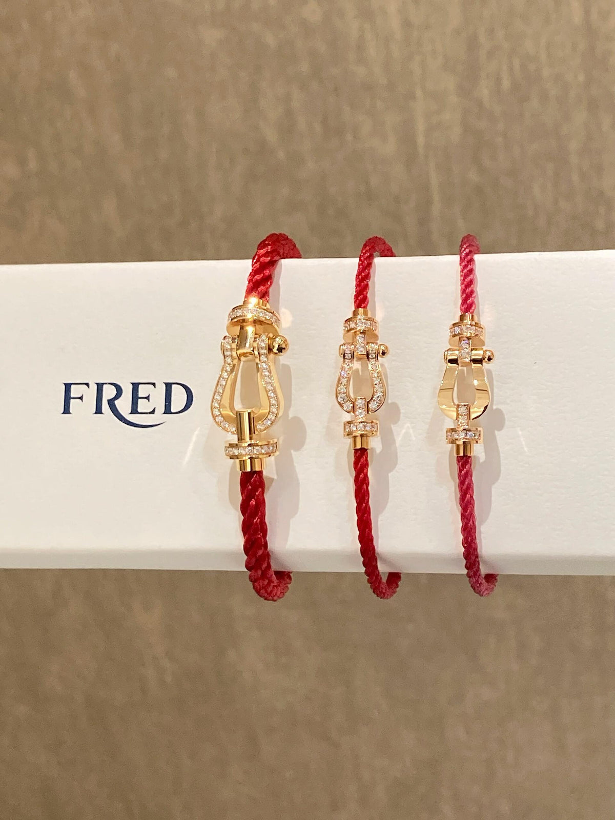 FRED 새로운 2026년을 맞이하고 풍요로운 새해를 맞이하세요! FRED페이든