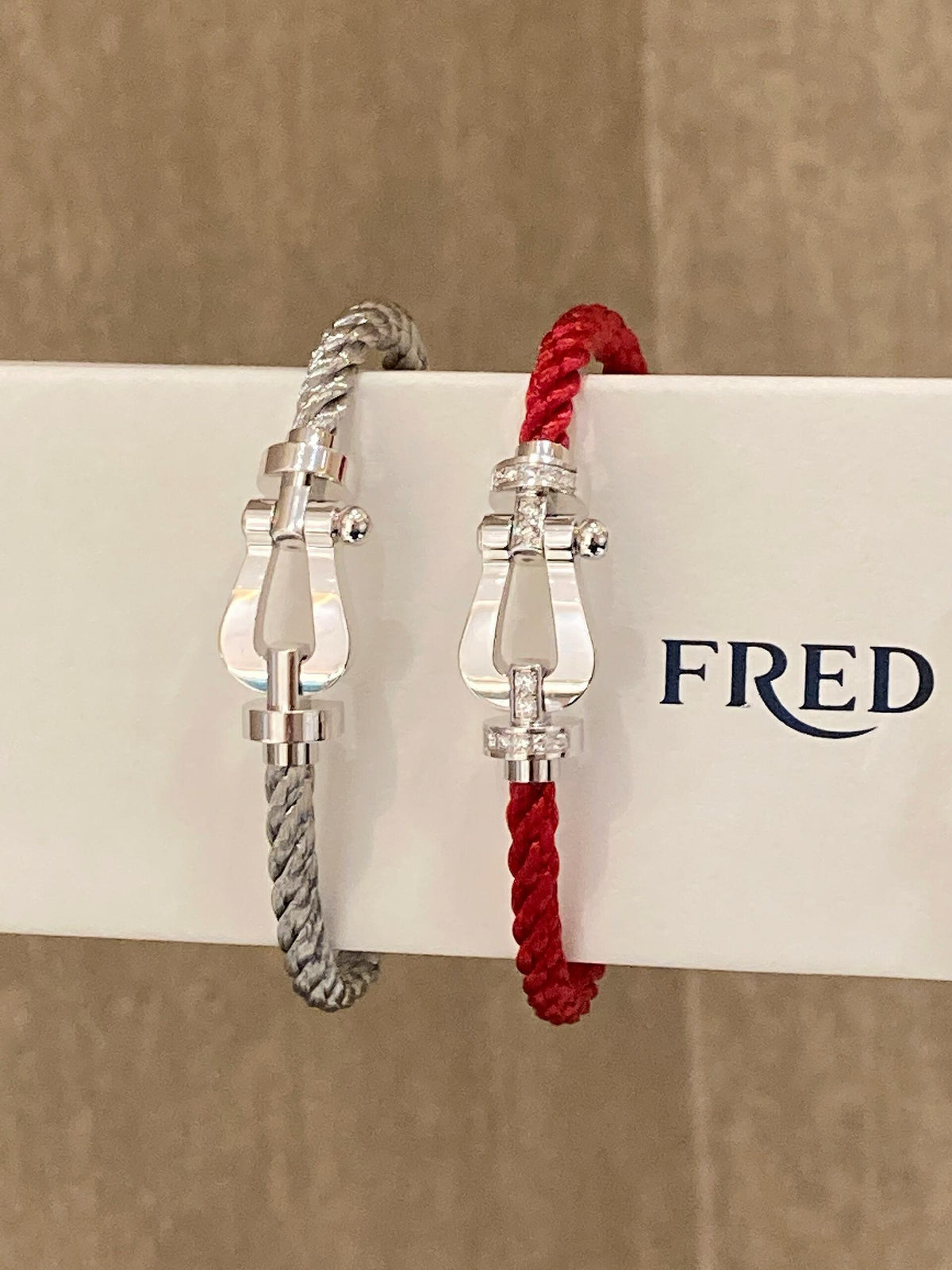 FRED 정말 멋있네요! 거부할 수 없다 ❌! 포스 10 브레이슬릿