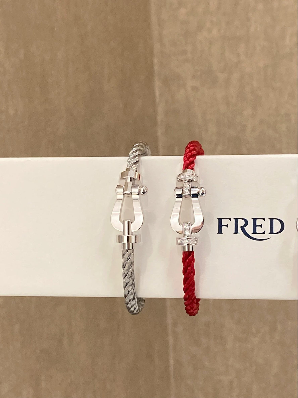 FRED 정말 멋있네요! 거부할 수 없다 ❌! 포스 10 브레이슬릿