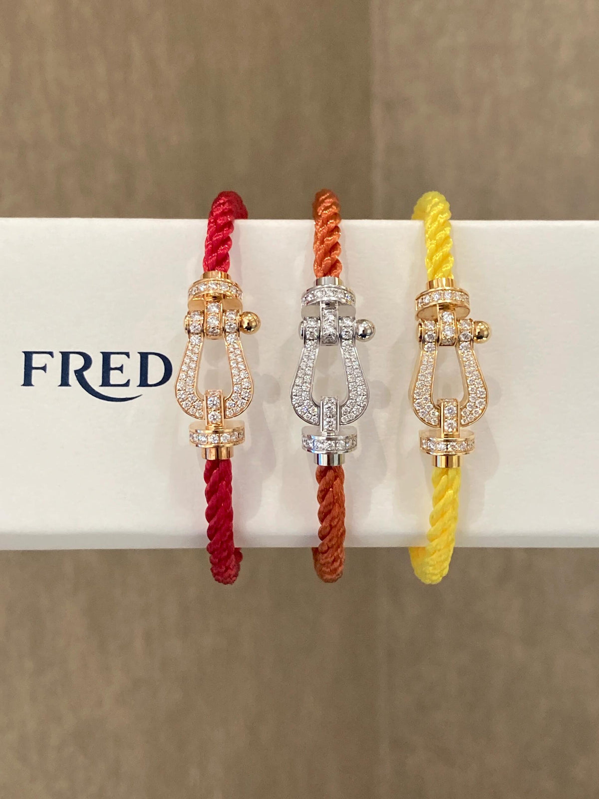 FRED 🌈FRED 팔찌가 손목을 화려하게 만들어줍니다!