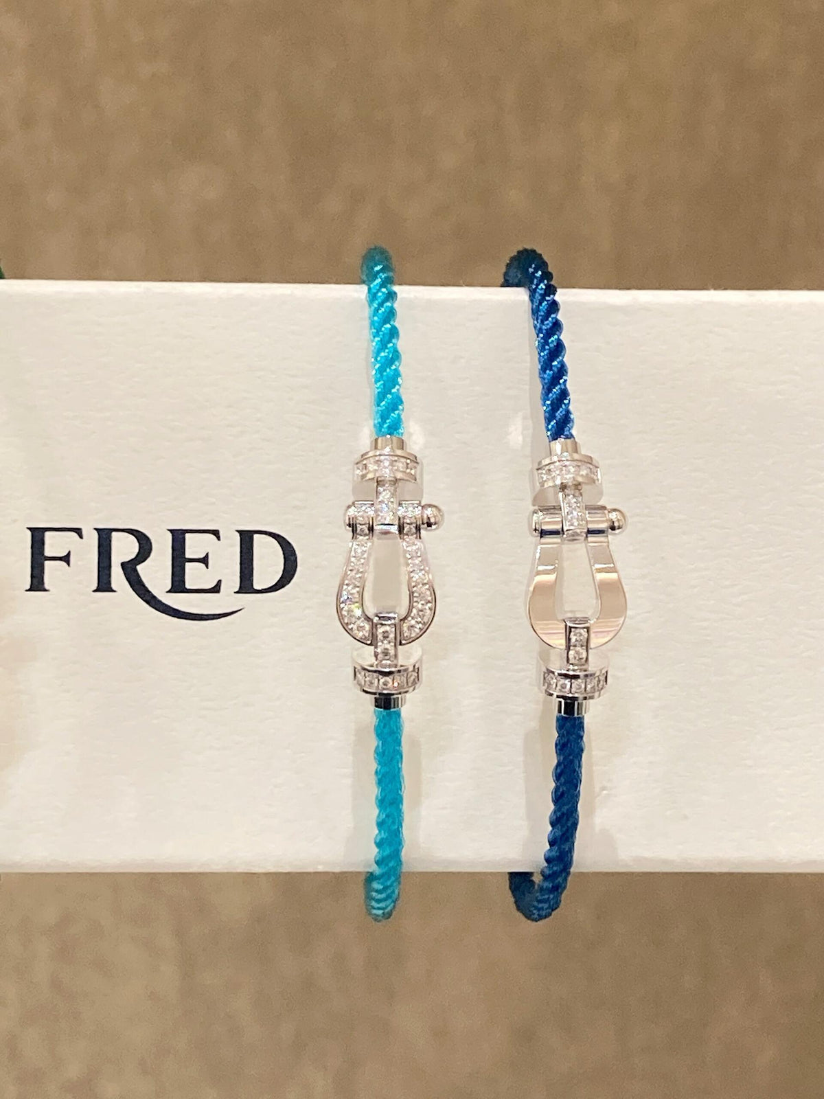 FRED 🌊여름을 상큼하게 해주는 블루 컬러에 푹 빠져보세요! 프레드 팔찌