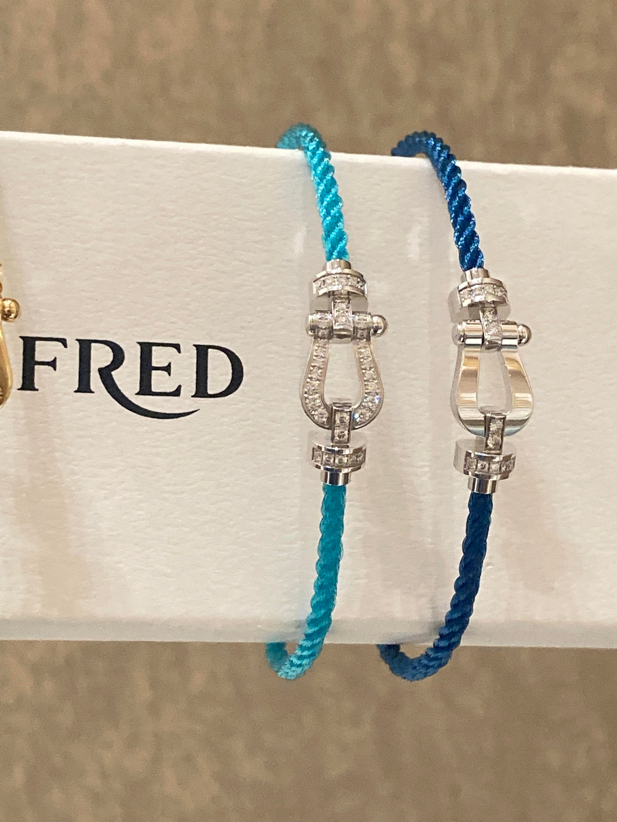 FRED 🌊여름을 상큼하게 해주는 블루 컬러에 푹 빠져보세요! 프레드 팔찌