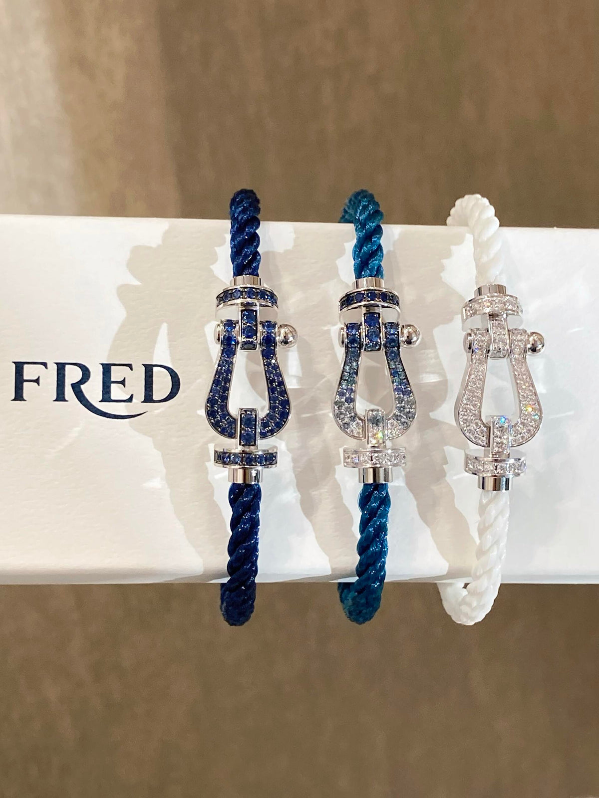 FRED 💙블루는 너무 로맨틱해서 첫눈에 반해버렸어요! 포스 10 시리즈